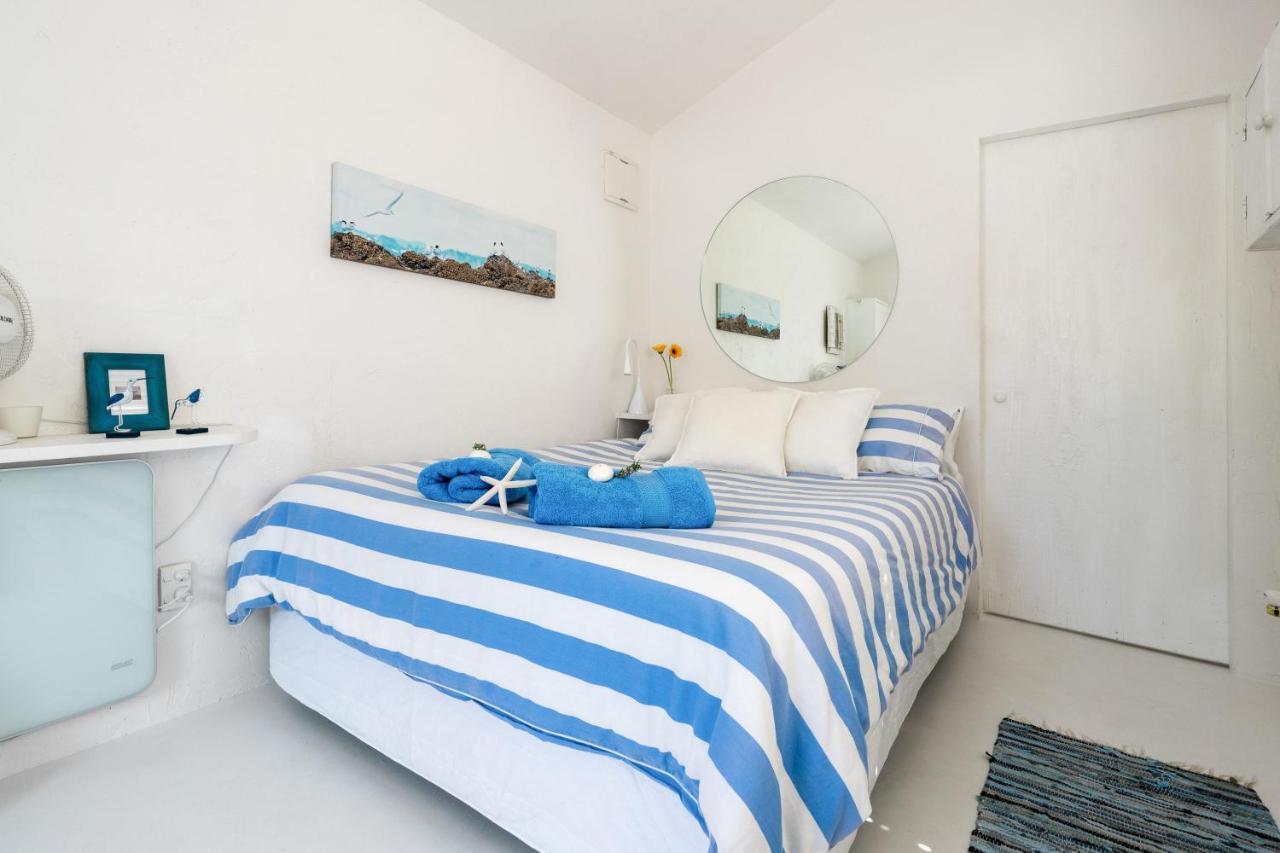 Appartamento Boatsheds On The Bay, Waiheke Island Ostend Esterno foto