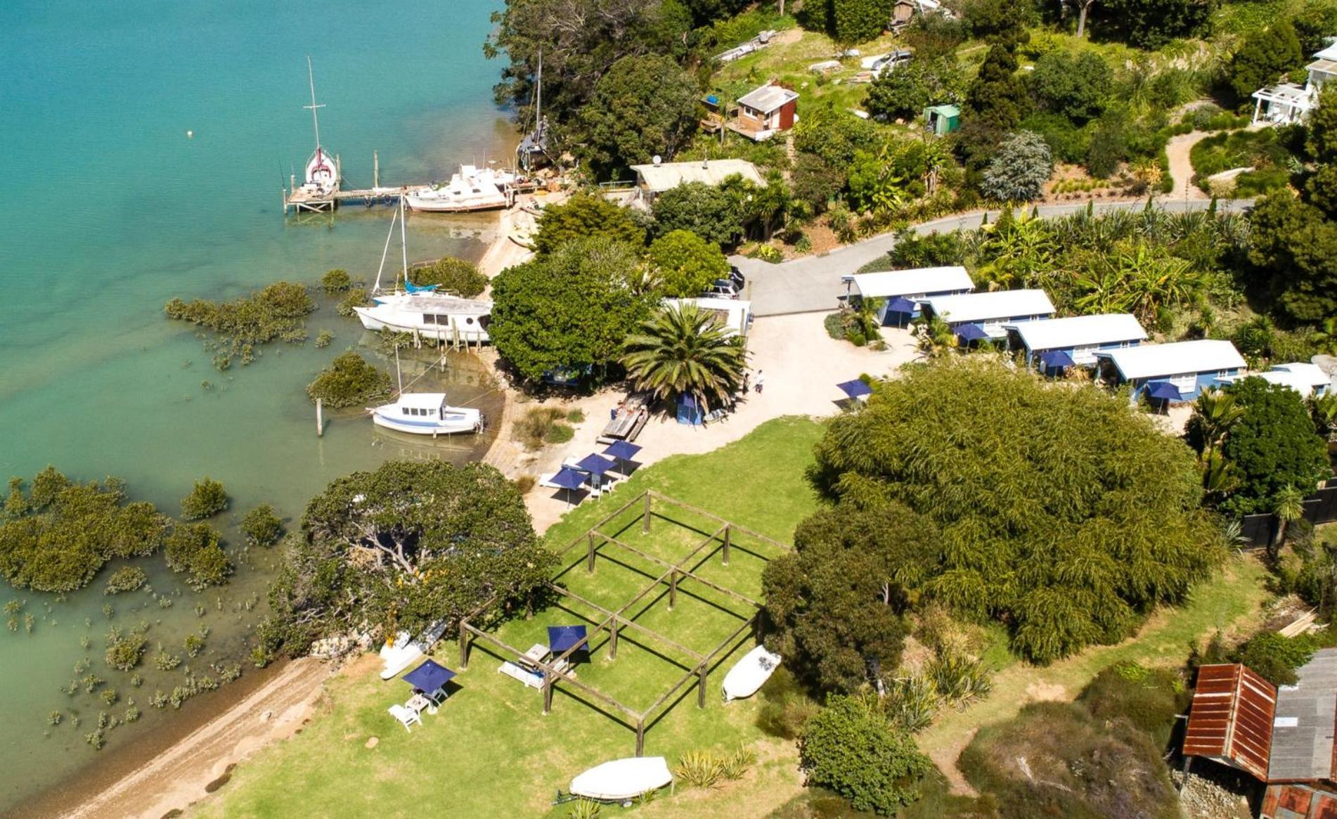 Appartamento Boatsheds On The Bay, Waiheke Island Ostend Esterno foto